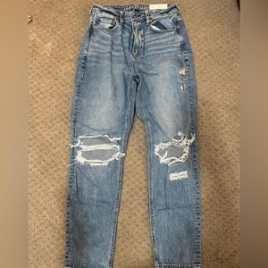 NWT American Eagle Strigid Mom Jean